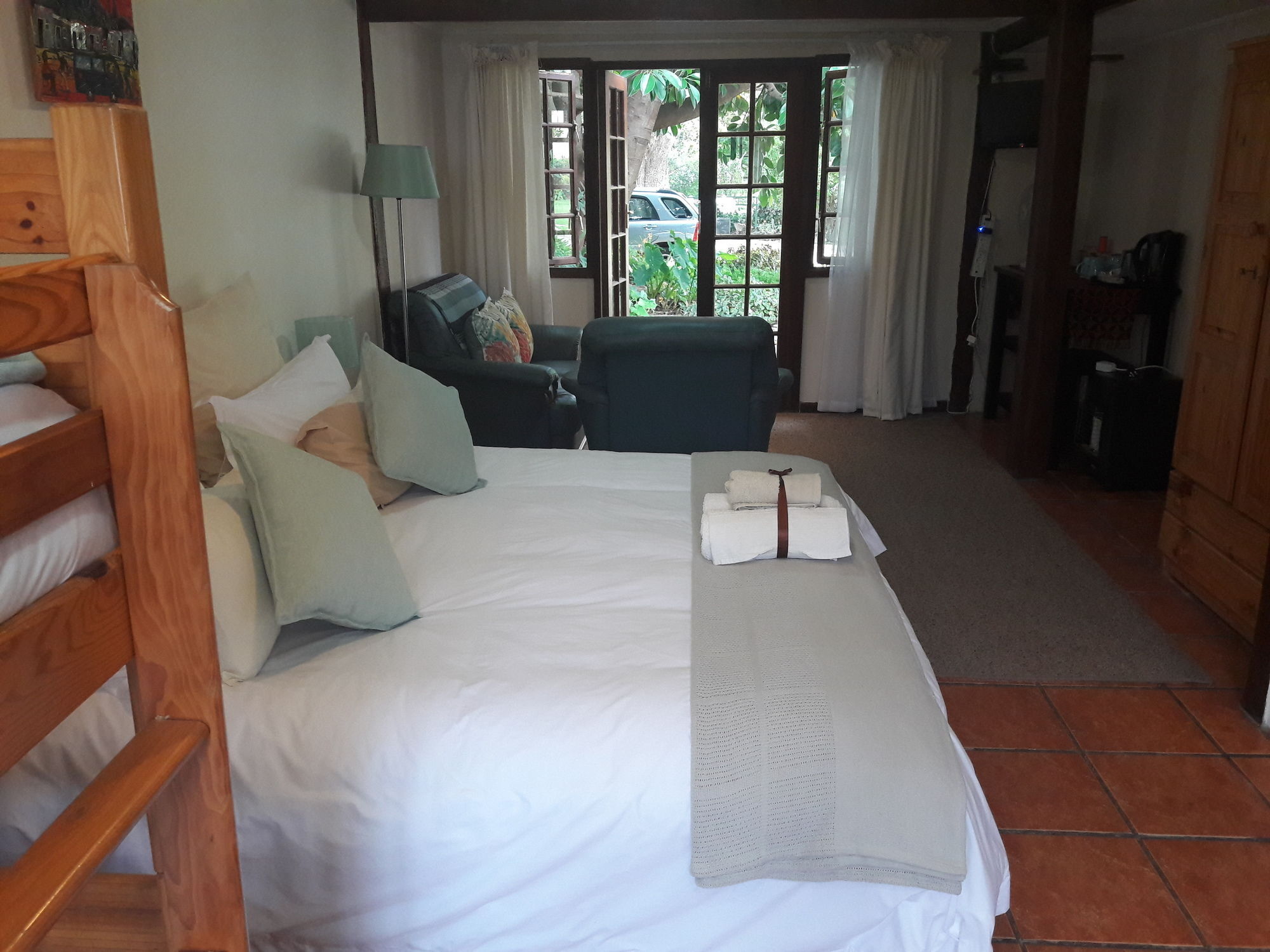 เดอะ วิลเลจ ลอดจ์ Hotel สตอร์มริเวอร์ ภายนอก รูปภาพ